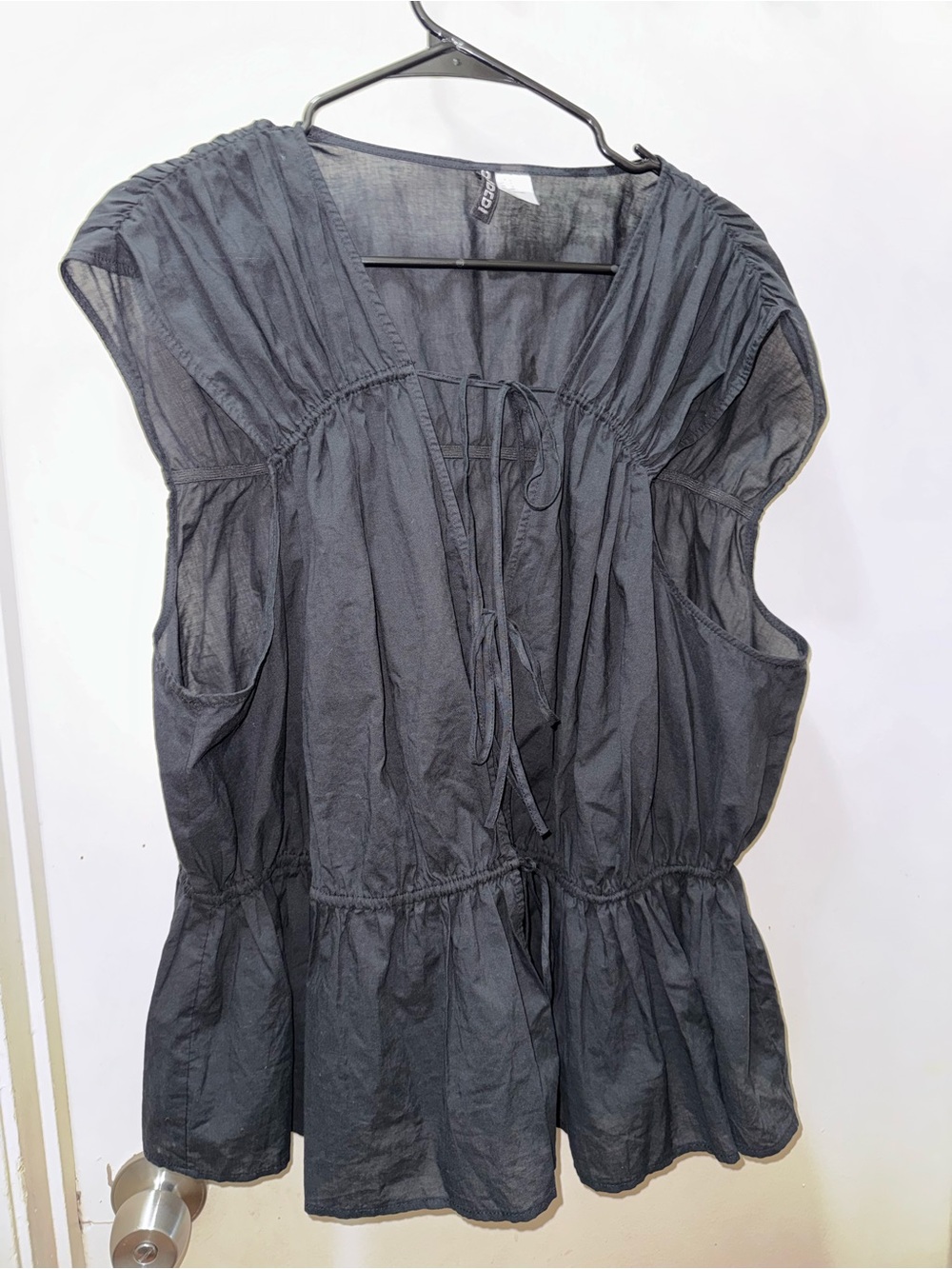 H&M Charcoal Gray Lightweight Top